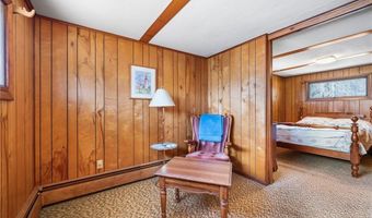 316 Court House Ln, Burrillville, RI 02859