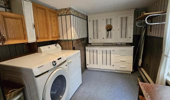 103 4th St, Bangor, ME 04401