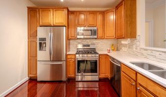 44465 CHAMBERLAIN Ter 103, Ashburn, VA 20147