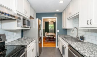 1597 Blueorchard Dr, Anderson Twp., OH 45230