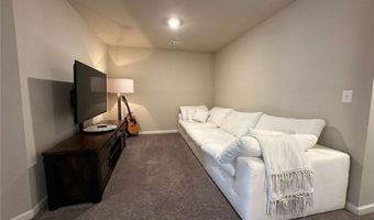 126 Auburn Crossing Dr, Auburn, GA 30011