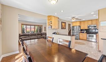 1005 E Orchard St, Arlington Heights, IL 60005