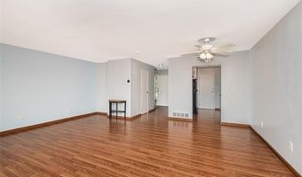 767 Skynob Dr, Ann Arbor, MI 48105