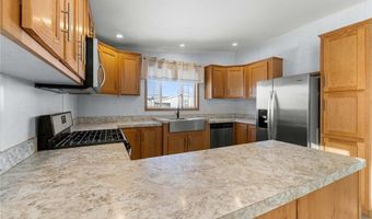 1406 East Dr, Alden, NY 14004