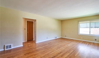2620 Mogadore Rd, Akron, OH 44312