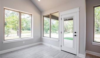 1 Nairn Ln, Bella Vista, AR 72715