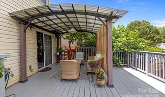 3755 Brookchase Ln, Charlotte, NC 28205