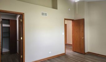 775 Highview Ct, Antioch, IL 60002