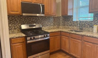 604 APPLETON St, Baltimore, MD 21217