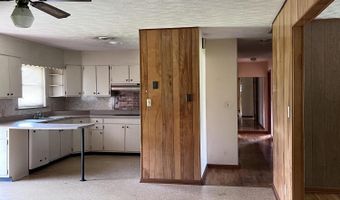 1448 1448B Louisville Rd, Alcoa, TN 37701