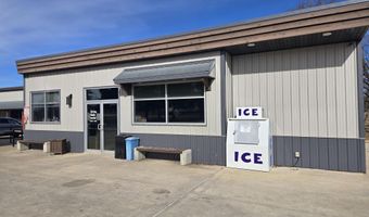 300 W Hickory St 302 W Hickory St., Apple River, IL 61001