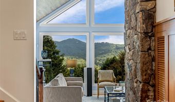 10 Beaverbrook Ct, Asheville, NC 28804