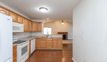 225 Waterford Ct, Avon, IN 46123