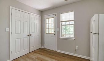 100 Woodstone 12, Athens, GA 30605