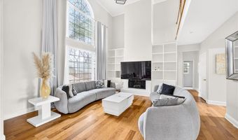 12595 Huntington Trce, Alpharetta, GA 30005