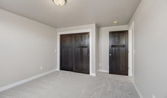 5749 N SEQUOIA Dr, Appleton, WI 54913
