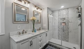 252 Wolf Rock Rd, Exeter, RI 02822