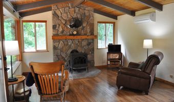 89016 BRIDGE St, Springfield, OR 97478