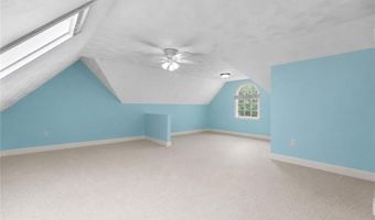 15 Sophia Cir, North Kingstown, RI 02852