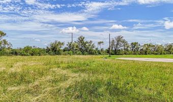 000 Apache Trl, Angleton, TX 77515