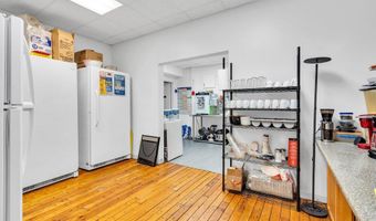 689 E Bay Ave, Barnegat, NJ 08005