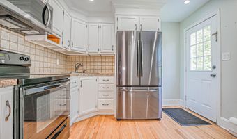 4070 Madison Ave, Bridgeport, CT 06606
