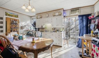 318 Front St, White, NJ 07823