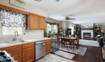 18 Penny Ln, Bayville, NJ 08721