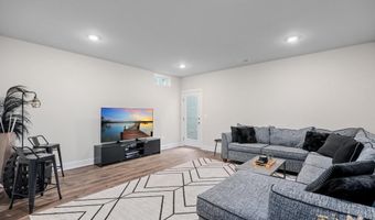 6403 HILLVIEW Ave, Alexandria, VA 22310