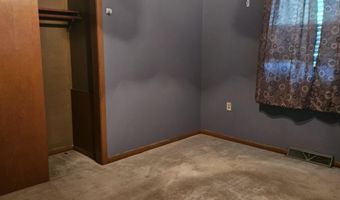 614 Bell Ct, Algona, IA 50511