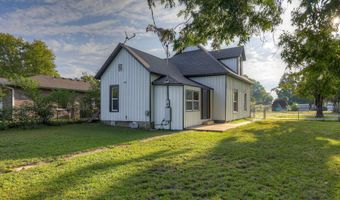 106 S Fox St, Alba, MO 64830