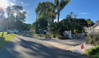 696 KESTNER Rd, Atlantic Beach, FL 32233