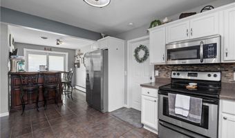 1250 N Main St, Amherst, OH 44001