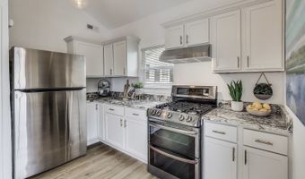 42997 N Janette St, Antioch, IL 60002