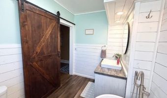 106 E Walnut St, Akron, IN 46910