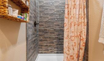 7572 Best Ln, Alhambra, IL 62001