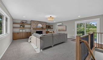 33944 Overton Cir, Adel, IA 50003