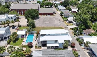 110 State St, Bay St. Louis, MS 39520