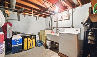 4289 Wedgewood Dr, Austintown, OH 44511