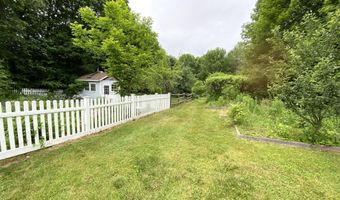 199 Main St, Belfast, ME 04915