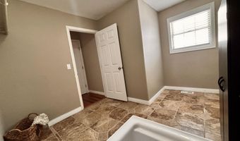 280 Juniper St, Buffalo, WY 82834