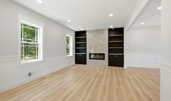 125 Pennsylvania Ave, Barnegat, NJ 08005