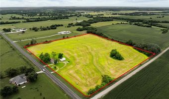 9012 NW State Route 52 Hwy, Amoret, MO 64722
