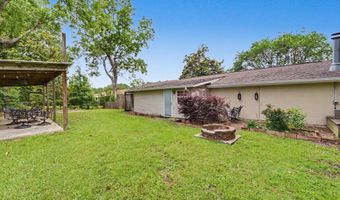 506 Esplanade Ave, Bay St. Louis, MS 39520