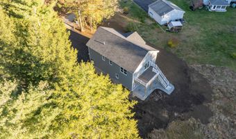 28 Dalton Dr, Barnstead, NH 03225