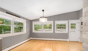 144 Aldrich Rd, Glocester, RI 02857