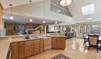 1342 Stagecoach Trl S, Afton, MN 55001
