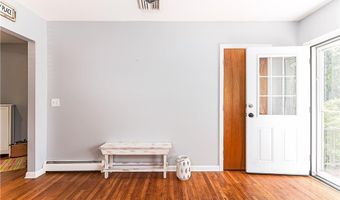 26 Fort Ninigret Rd, Charlestown, RI 02813