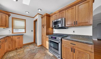 3649 Berkeley Ave, Alton, IL 62002