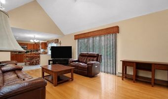 226 Tower Hill Rd, Cumberland, RI 02864